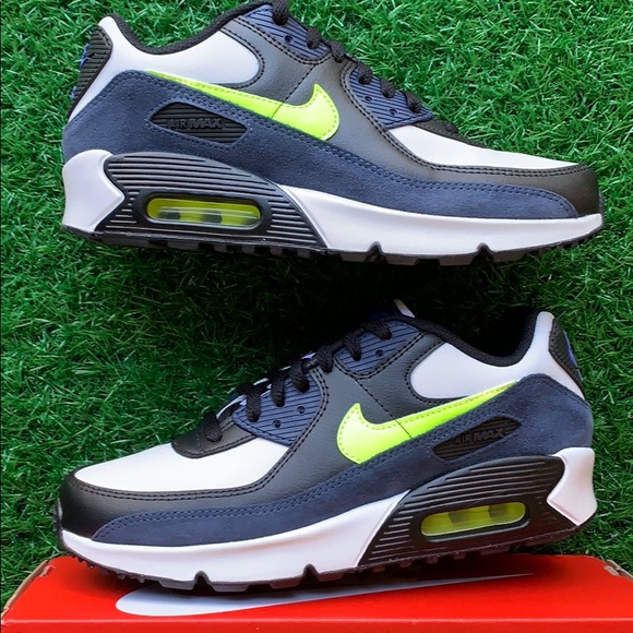 NIKE AIR MAX 90 LTR (GS) WMNS - Picture 14 of 16